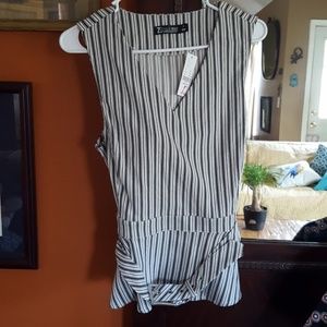 New York & Co. Ladies top